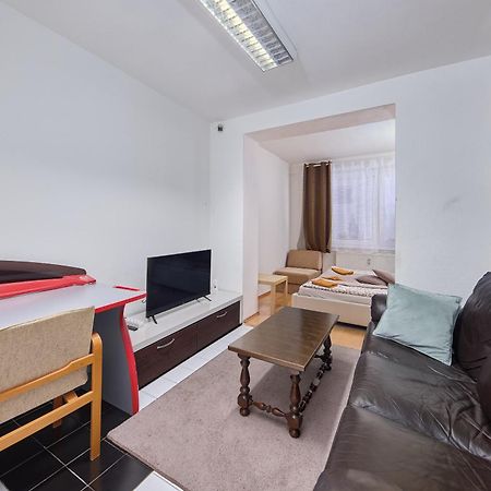 Destiny Apartment Bratislava Esterno foto
