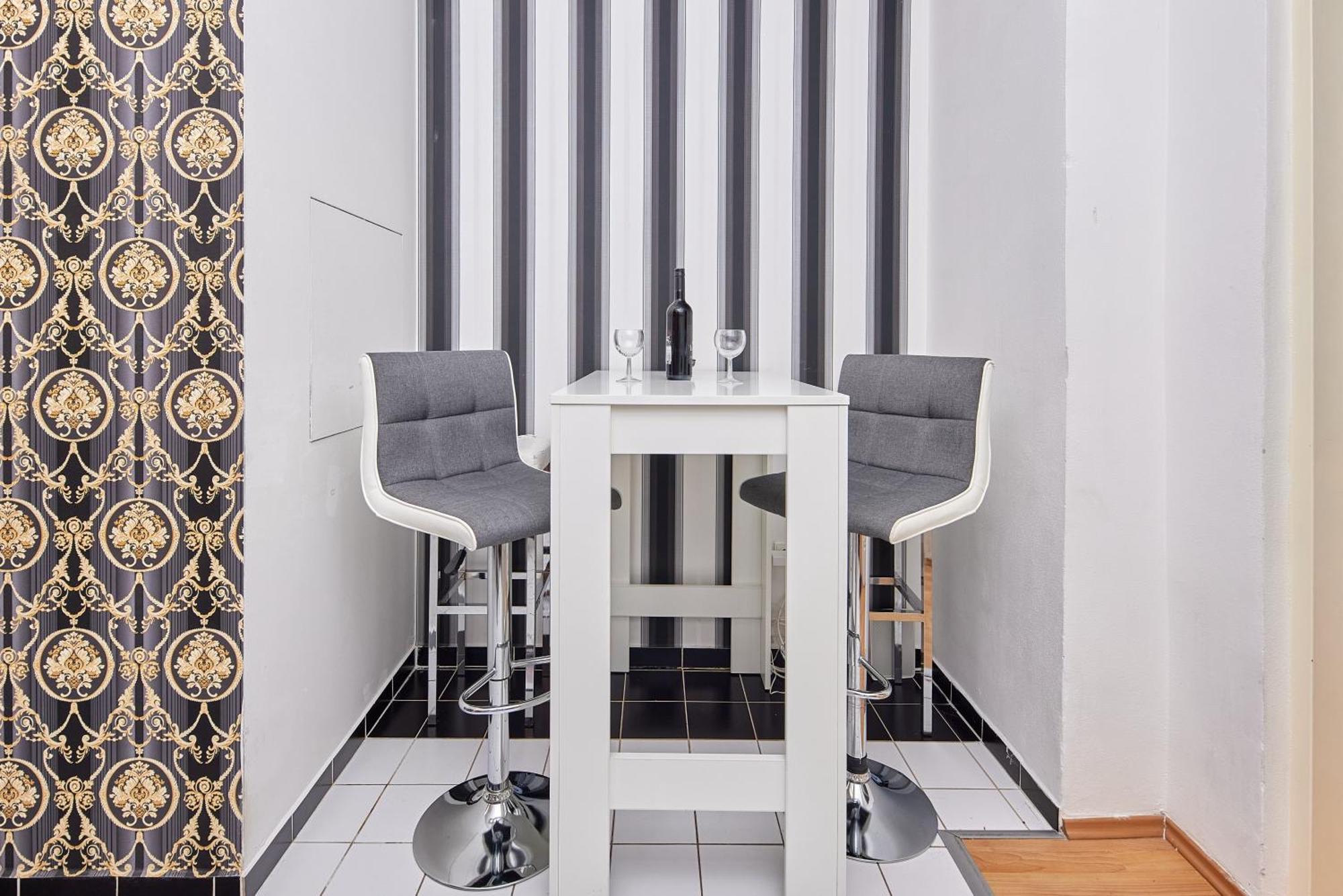 Destiny Apartment Bratislava Esterno foto